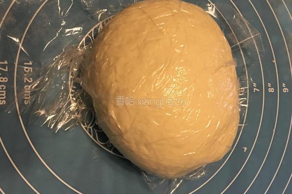 培根粟米洋葱披萨的做法图解4