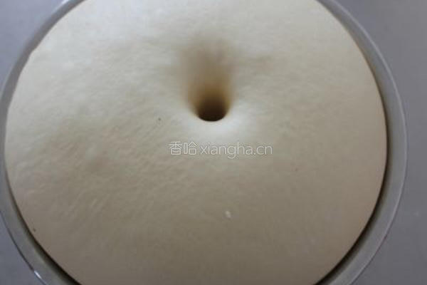 培根粟米洋葱披萨的做法图解5