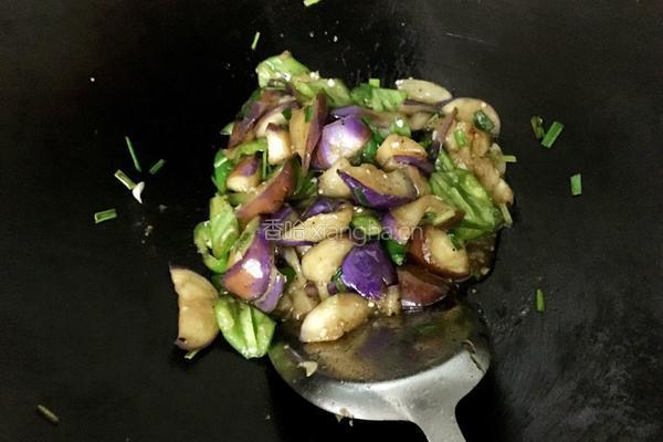 油茄子的做法图解8