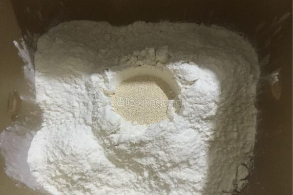 椰蓉面包的做法图解3