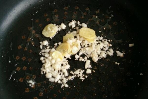 醋溜肉片黄秋葵的做法图解4
