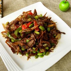 咸鱼炒毛豆的做法[图]