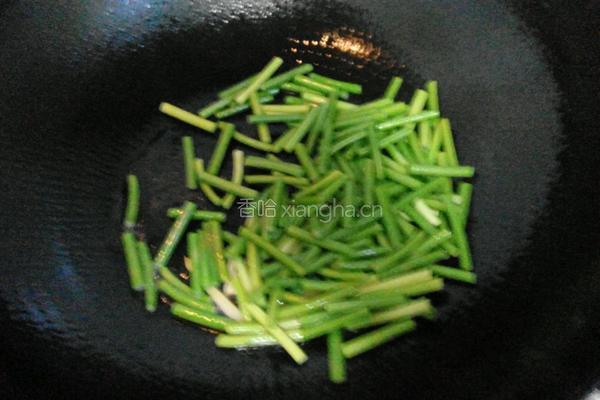 蒜薹炒豆干的做法图解4