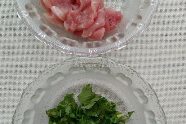 豆腐肉片汤的做法图解2