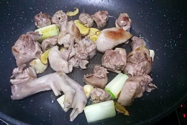 南乳焖鸭的做法图解7
