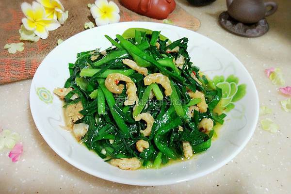 韭菜炒小河虾的做法图解7