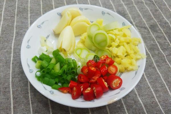 土豆烧豆腐的做法图解3