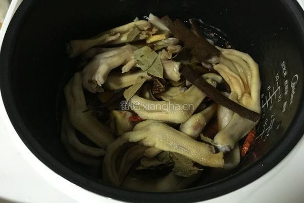电饭煲卤鸭掌的做法图解9