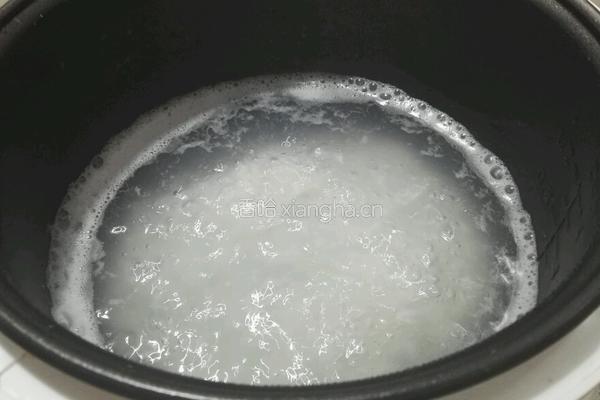 南瓜粥的做法图解2