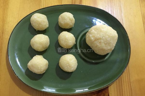 面包月饼超搭的奶香椰蓉馅的做法图解7