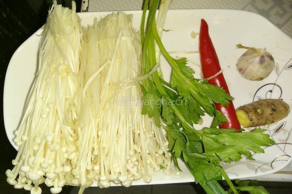 捞汁金针菇的做法图解1