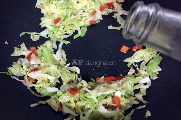 火爆圆白菜的做法图解8