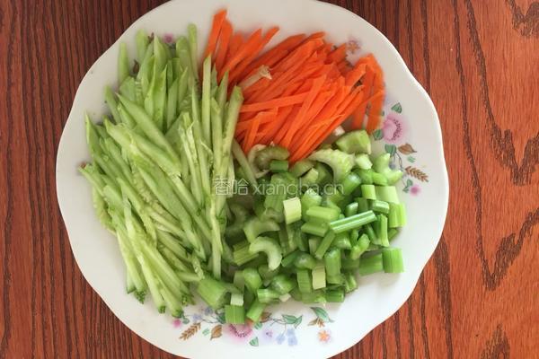 肉酱拌面的做法图解2