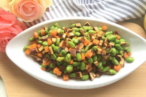 毛豆炒豆干的做法图解8