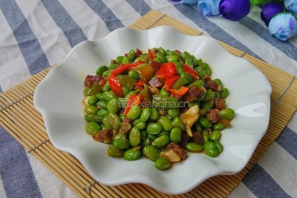 鲜黄豆炒腊肉的做法图解6