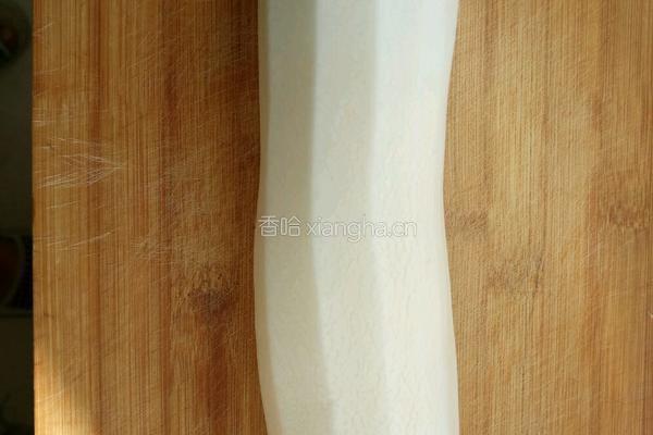 酸辣萝卜条的做法图解1