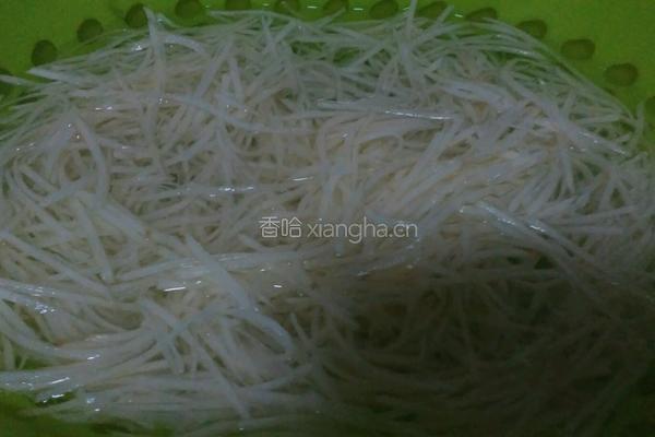 呛拌酸辣土豆丝的做法图解3
