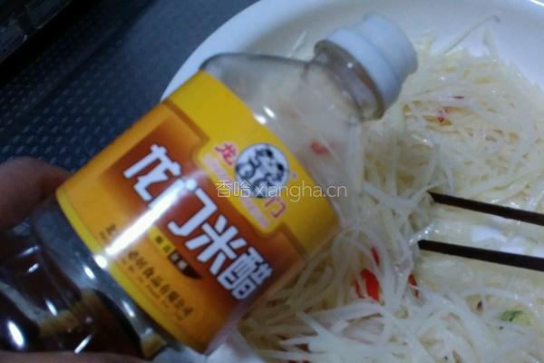 呛拌酸辣土豆丝的做法图解9