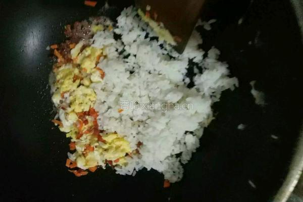 腊肠蛋炒饭的做法图解6
