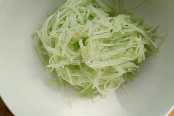 黄瓜煎饼的做法图解2