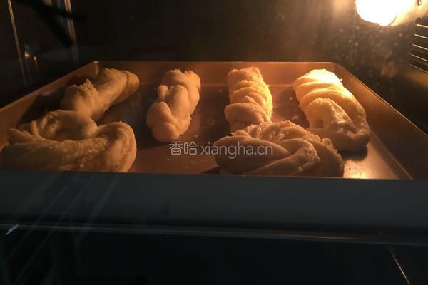 椰蓉面包的做法图解14