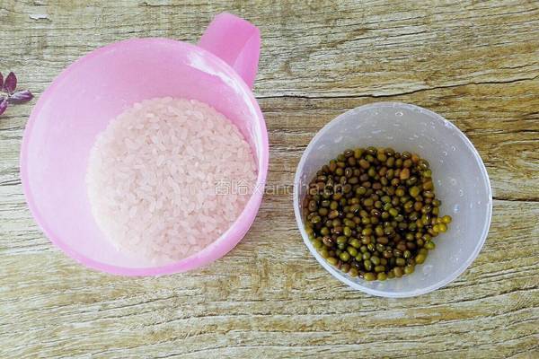 绿豆饭的做法图解1