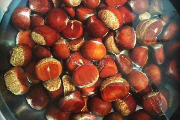 水煮栗子的做法图解3