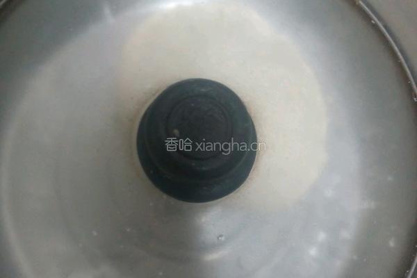 韭菜猪肉馅饼的做法图解2