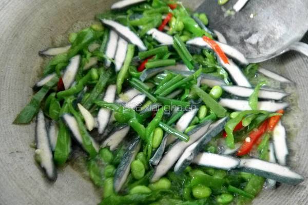 臭豆腐烧毛豆的做法图解10