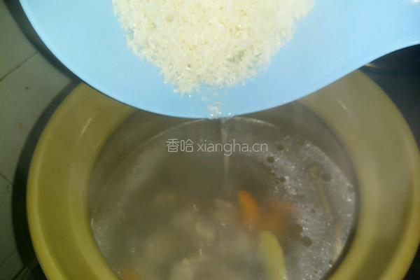 排骨鲜虾粥的做法图解4