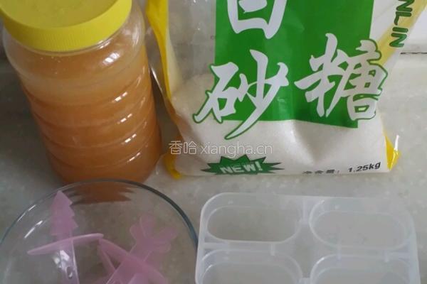 白糖冰棒的做法图解1