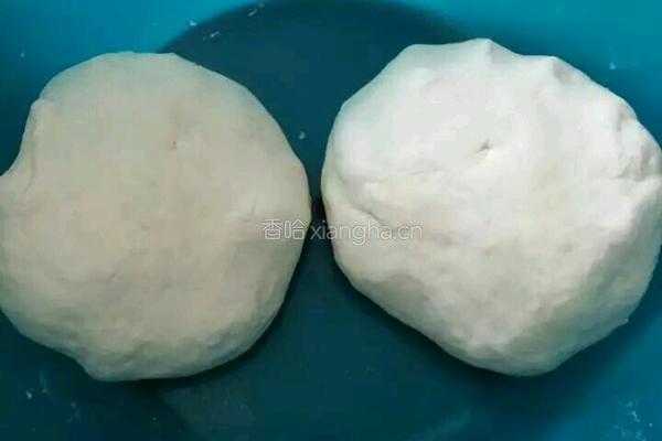 牛肉香葱花卷的做法图解1