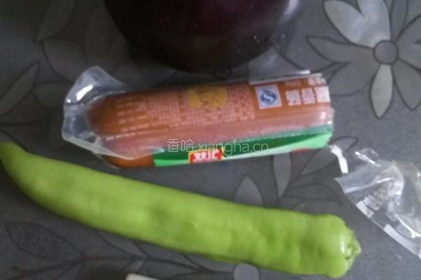 茄子炒火腿的做法图解1