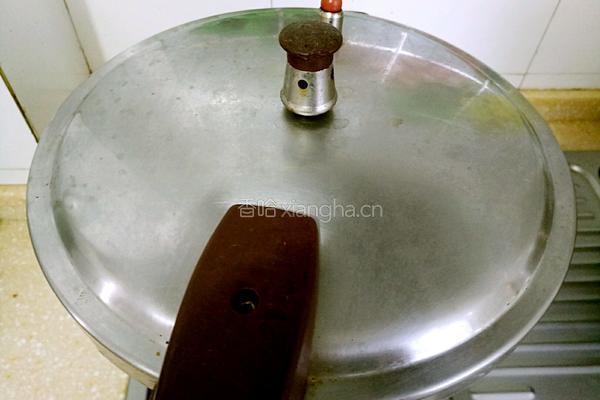 韩式土豆排骨汤的做法图解6