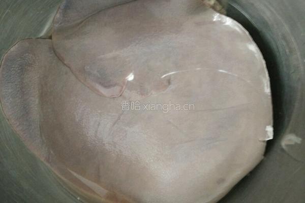 五香卤猪肝（高压锅版）的做法图解1