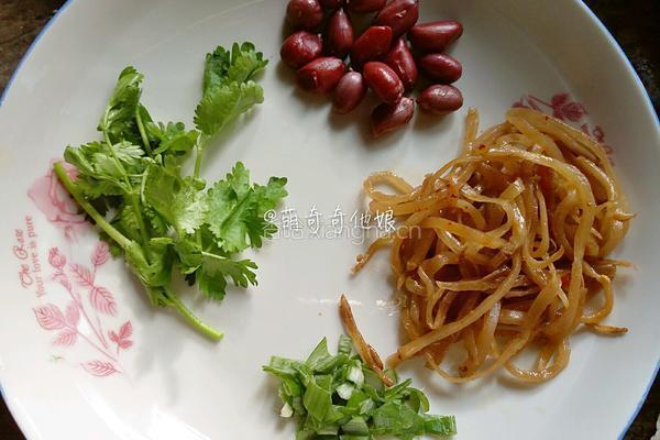正宗四川酸辣粉的做法图解3