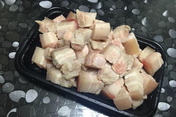 土豆红烧肉的做法图解2