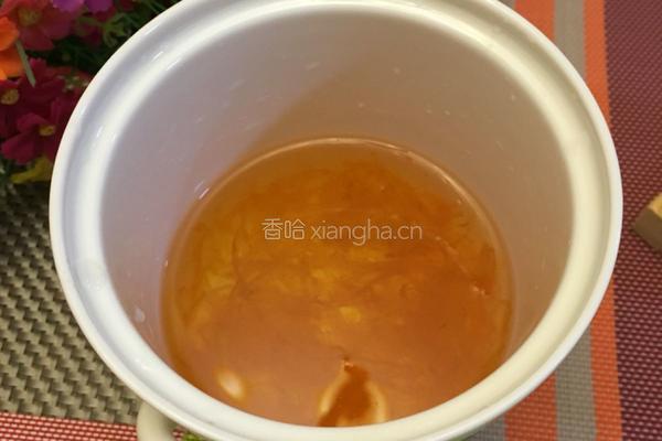 冰糖红枣炖燕窝的做法图解7
