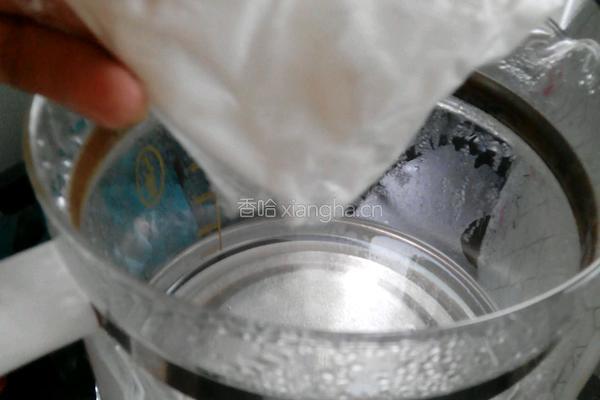 红糖桂花冰粉的做法图解3
