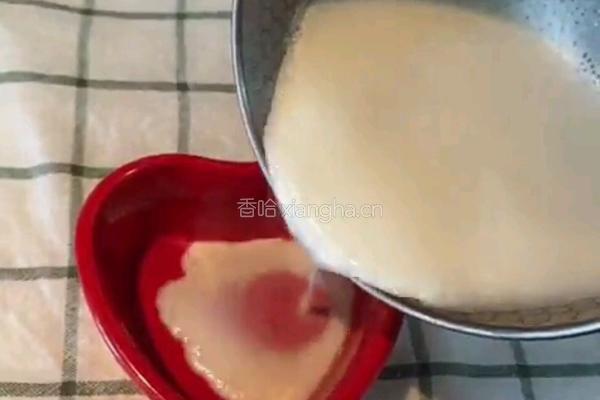 蜜豆双皮奶的做法图解2