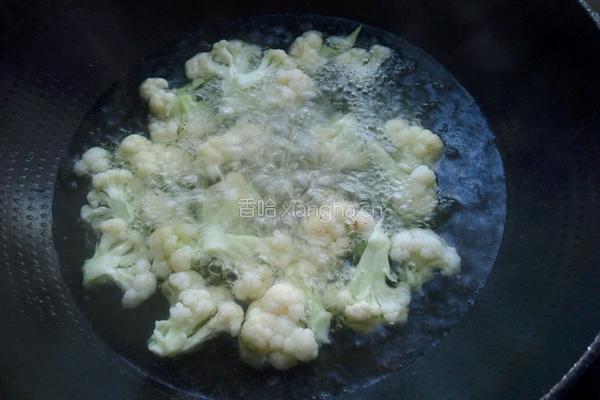 番茄鸡蛋炒花菜的做法图解5