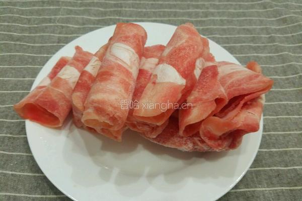 酸汤肥牛卷的做法图解1