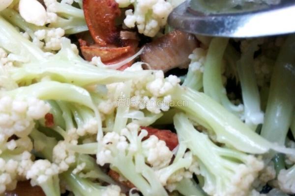 花菜炒肉的做法图解4