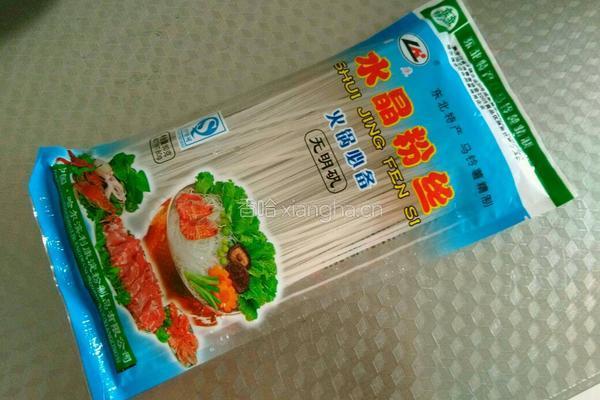 蒜茸苦菊拌晶粉的做法图解2