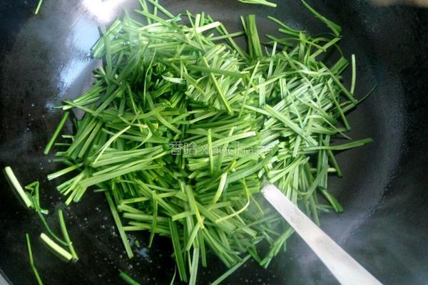 韭菜炒烧饼的做法图解6