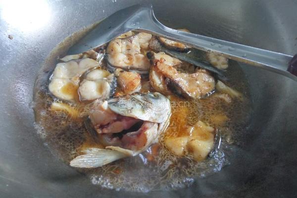 红烧草鱼豆腐的做法图解5