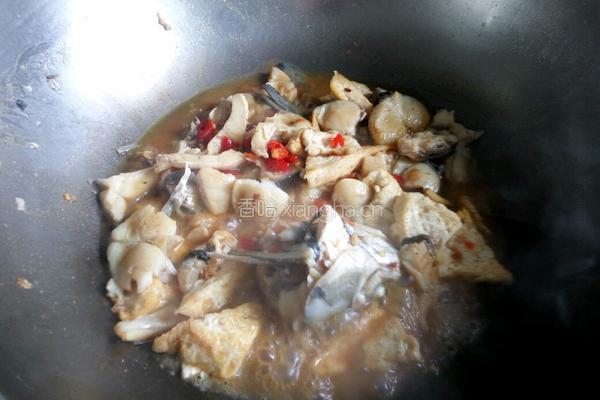 红烧草鱼豆腐的做法图解6