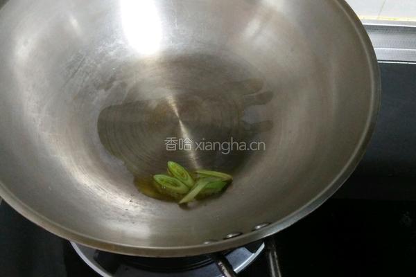 菠菜汤面条的做法图解1