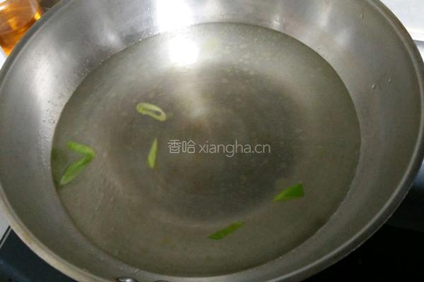 菠菜汤面条的做法图解2