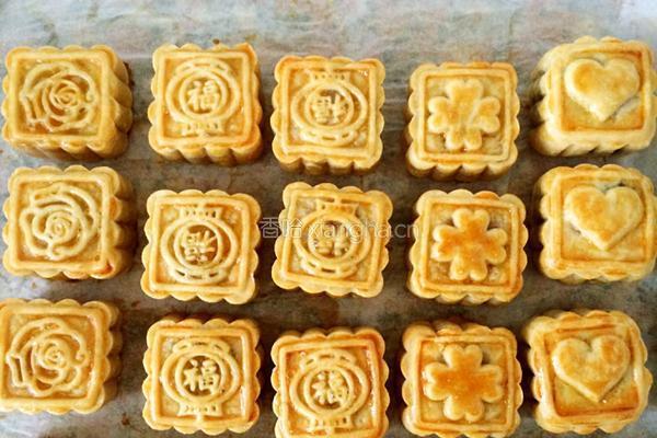 莲蓉蛋黄月饼的做法图解12